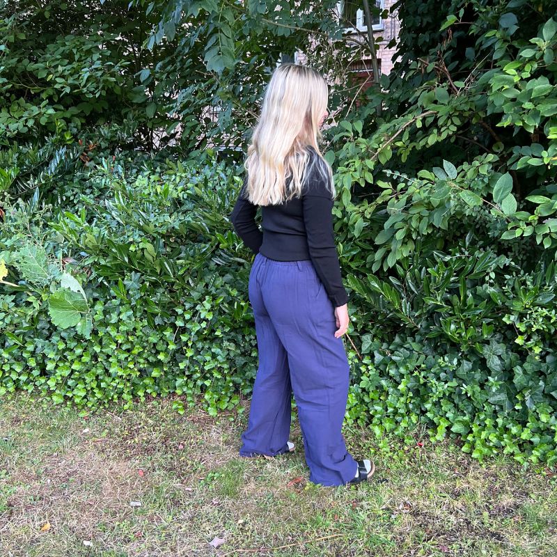 Off-shoulder Striktrøje