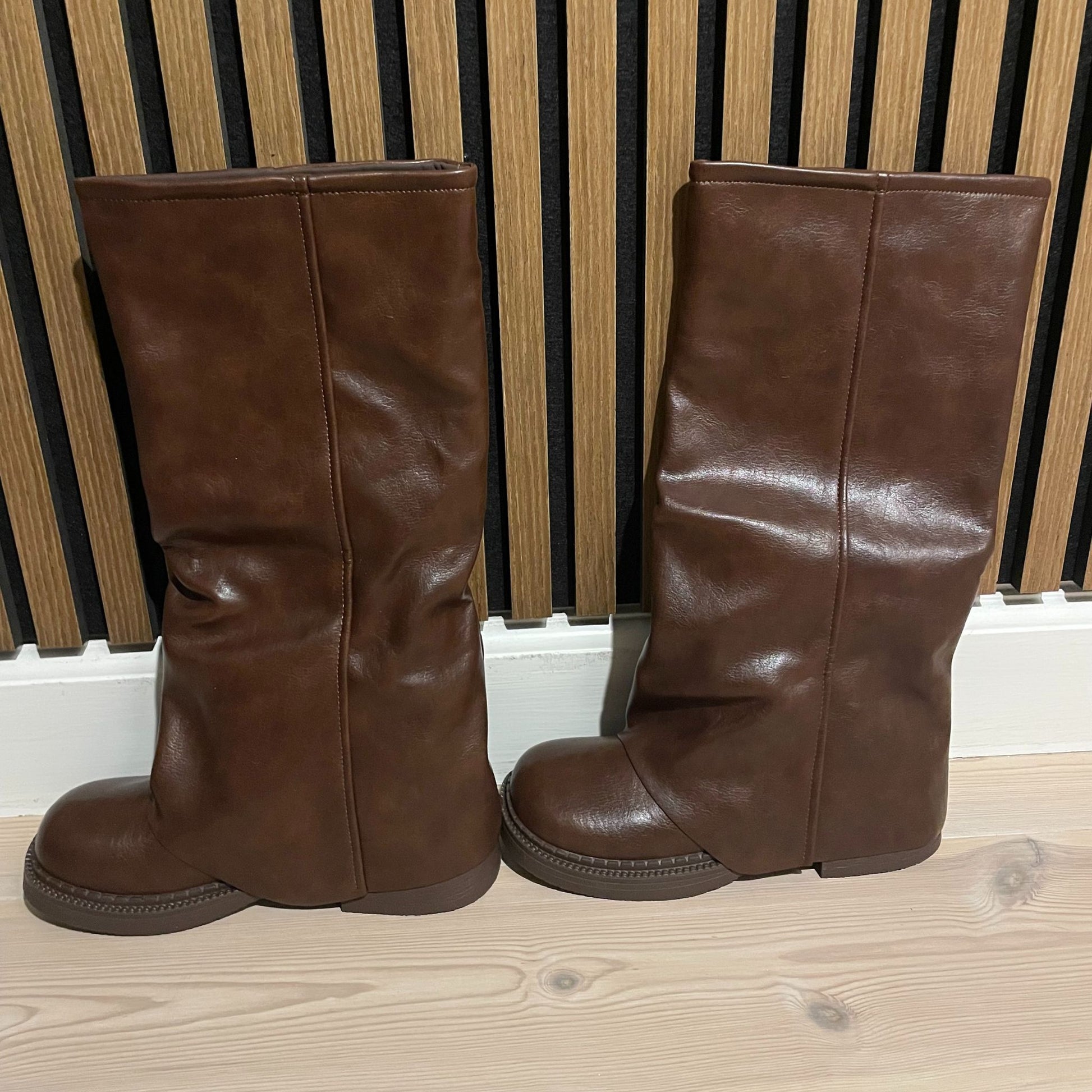 Selma – Klassiske brune støvler