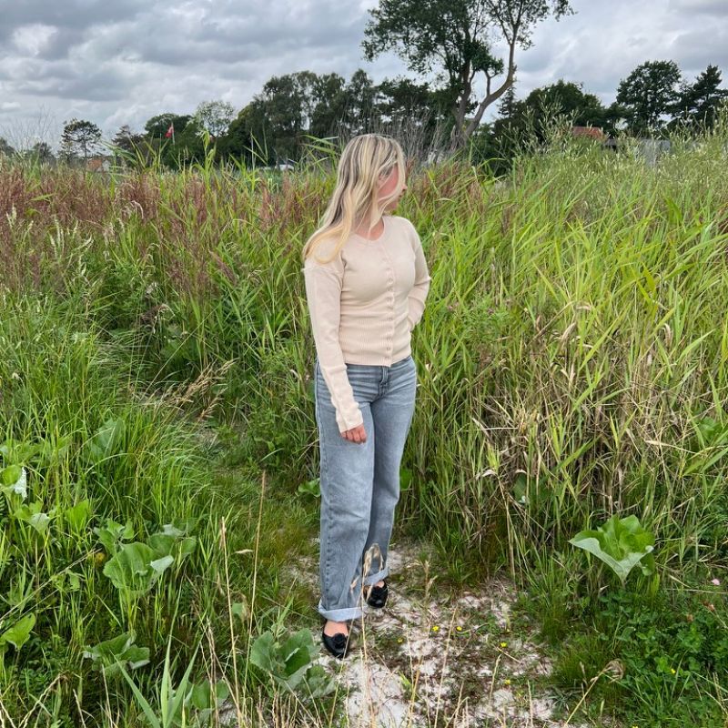Strikcardigan med knaplukning Khaki - Limited edition fra Ryborg clothing