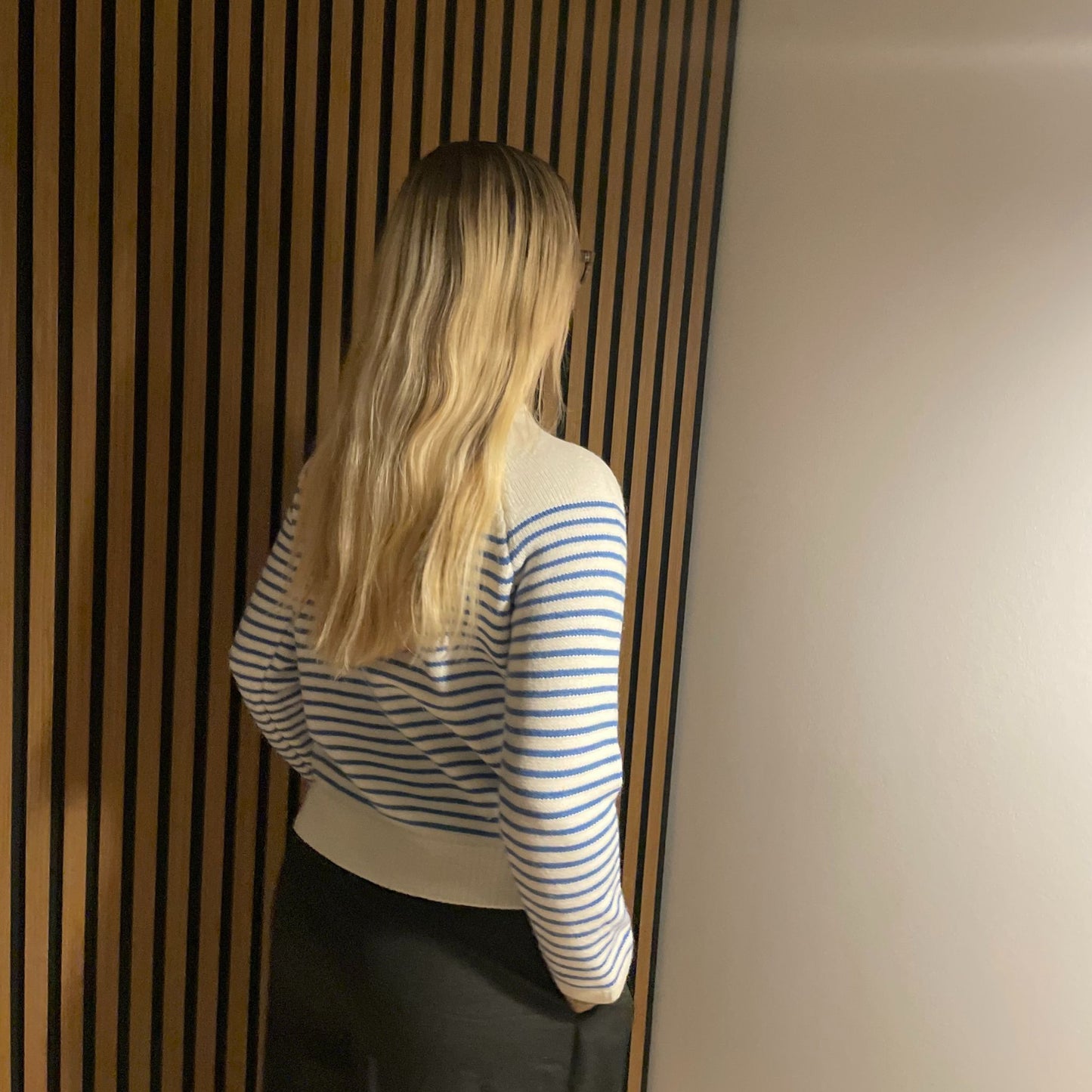 Louna – Stribet strik i klassisk design